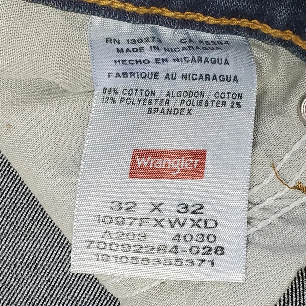 Wrangler Men's Blue Jeans Size 32 X 32
